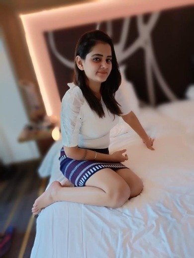 model Call Girls in Vasant Kunj